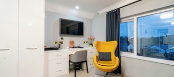 Waterhead Rooms & Suites
