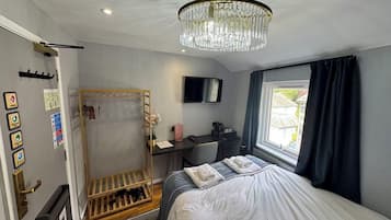 Deluxe Single Room | Egyptian cotton sheets, premium bedding, down duvets, free WiFi
