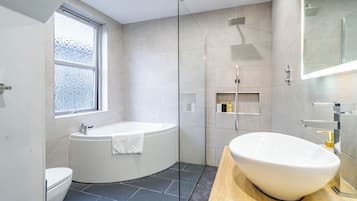 Deluxe Double Room | Egyptian cotton sheets, premium bedding, down duvets, free WiFi