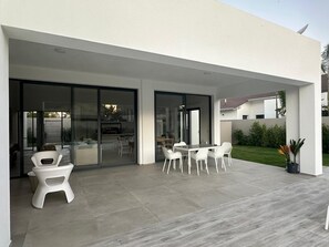 Outdoor dining - Beautiful 3 BR Villa in Tracadero Beach Resort (Dominicus)