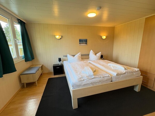 2 Schlafzimmer, kostenloses WLAN, BettwÀsche