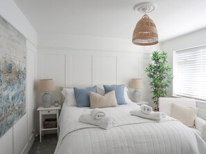 3 bedrooms, individually decorated, individually furnished, free WiFi - Trem Ynys (Pwllheli)