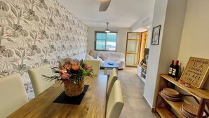 Dining - Modern 2-floor Penthouse With Sea Views - Sleeps 7 (Finestrat)