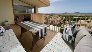 Property grounds - Modern 2-floor Penthouse With Sea Views - Sleeps 7 (Finestrat)