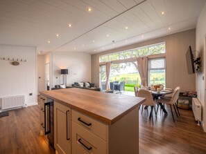 Interior - A Stylish Retreat Set in a Scenic Country Club (Blackawton)