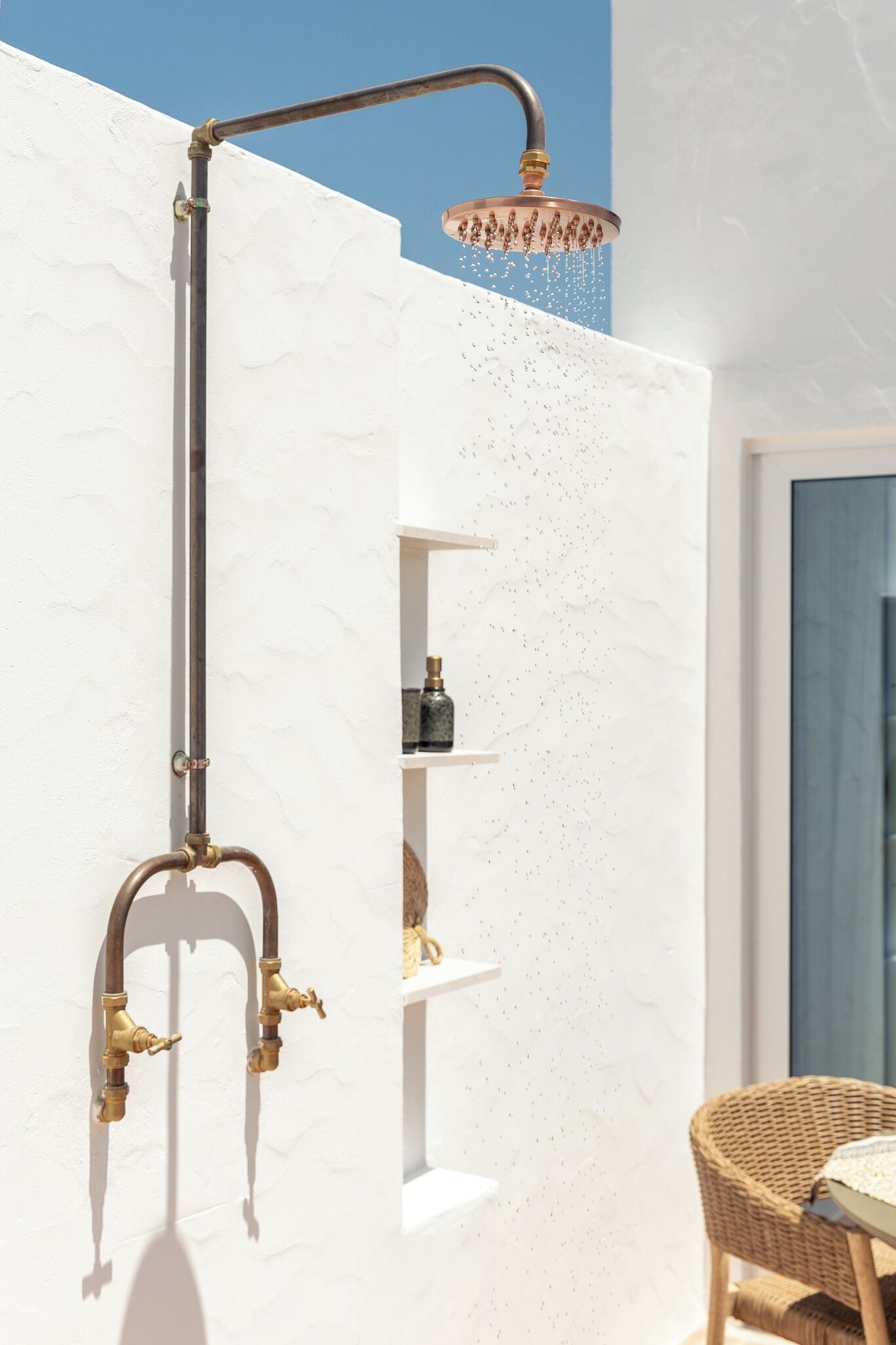 Deluxe-Doppelzimmer, Terrasse | Dusche im Bad