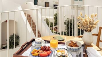 Desayuno a la carta gratuito y diario