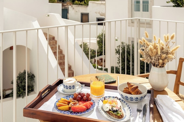 Petit déjeuner préparé à la commande compris tous les jours