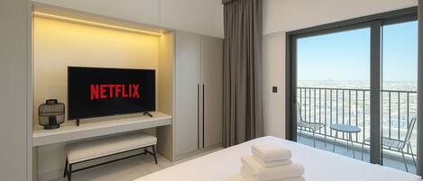 Iron/ironing board, WiFi, bed sheets