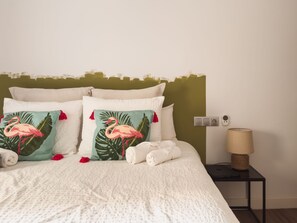 1 bedroom, in-room safe, iron/ironing board, free WiFi