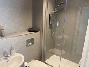獨棟房屋 | 浴室 | 免費盥洗用品、毛巾、肥皂、洗髮精