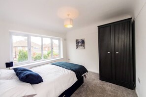 House | Iron/ironing board, free WiFi - Hillfoot House (Liverpool)