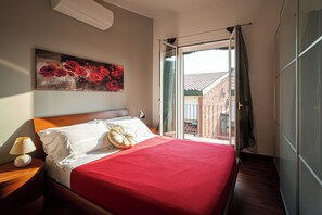 Apartment, Patio | Desk, iron/ironing board, free WiFi - Accomodo MIT39 Trivano San Siro (Milan)
