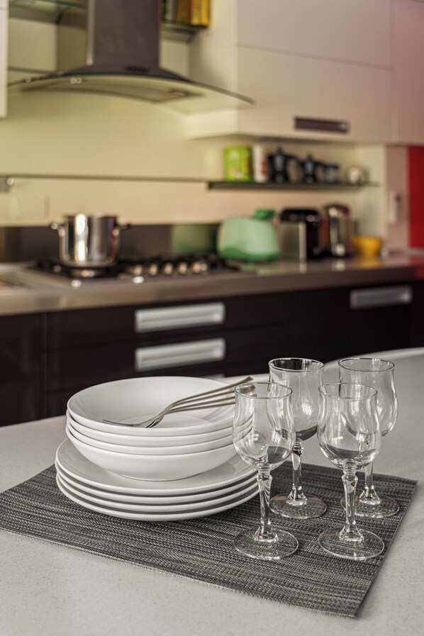 Apartment, Patio | Private kitchen | Fridge, oven, stovetop, dishwasher - Accomodo MIT39 Trivano San Siro (Milan)