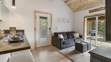 Smart TV y chimenea
