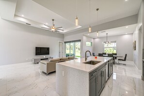 Interior - Pets Welcome - Home on 2.5 Acres in Naples! (Naples)