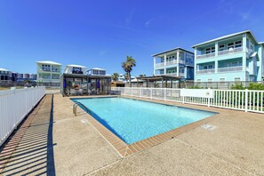 Apartment (2 Bedrooms) | Interior - Steps to Beach & Boardwalk: Condo in Port Aransas! (Port Aransas)