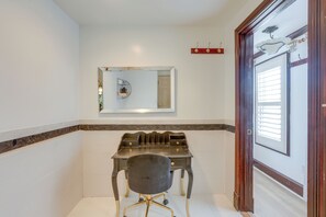 Interior - Beachgoer's Studio in Ocean City - Walk to Shore! (Ocean City)