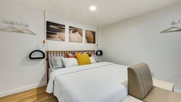 Apartment (0 Bedroom) | Interior