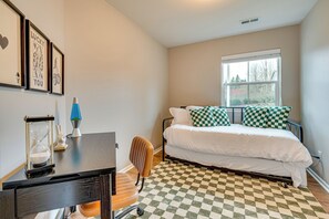 House (5 Bedrooms) | Interior