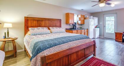 2 Mi to 7f Lodge & Events: Rural Retreat!