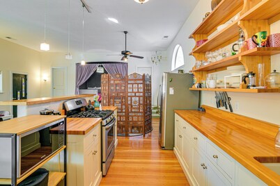 1 Mi to City Plaza: Family-friendly Chico Home