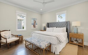 4 dormitorios, tabla de planchar con plancha, wifi y ropa de cama