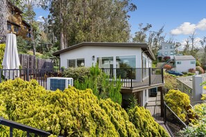 House, 3 Bedrooms | Exterior