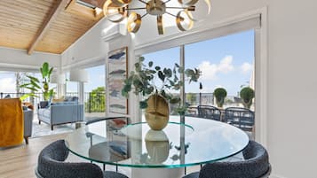 House, 3 Bedrooms | Dining