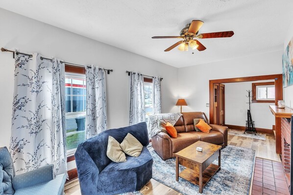 Ev, 3 Yatak Odası | Oturma alanı | Akıllı televizyon, streaming platformları 