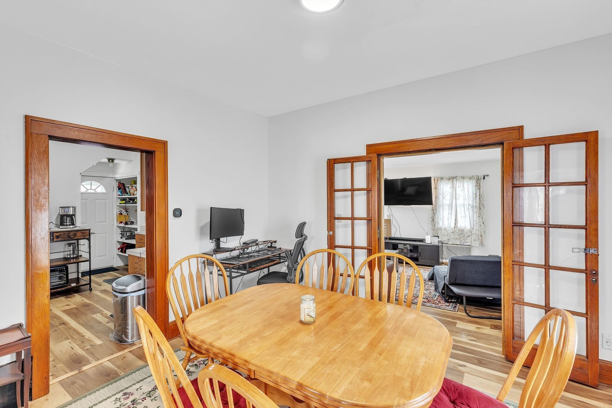 House, 3 Bedrooms | Tempat makan