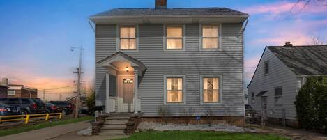 House, 3 Bedrooms | Exterior