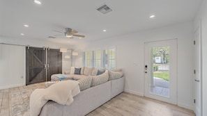 House, 4 Bedrooms | Interior