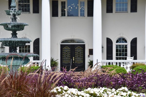 Condo, 1 Bedroom | Exterior detail