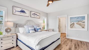 Ferienhaus, Meerblick | 4 Schlafzimmer, laptopgeeigneter Arbeitsplatz, Bügeleisen/Bügelbrett