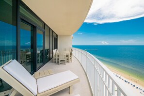 Condo, 4 Bedrooms | Outdoor dining