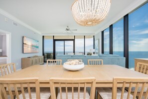 Apartment, 4 Schlafzimmer | Speisen