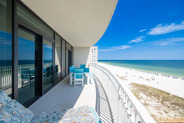 Condo, 4 Bedrooms | Property grounds