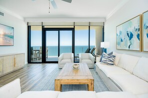 Appart'hôtel, 3 chambres | Coin séjour