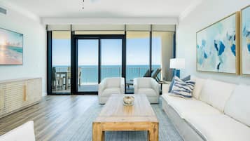 Condo, 3 habitaciones | Área de sala de estar