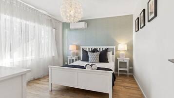 4 bedrooms, iron/ironing board, free WiFi, bed sheets