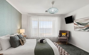 4 bedrooms, iron/ironing board, free WiFi, bed sheets