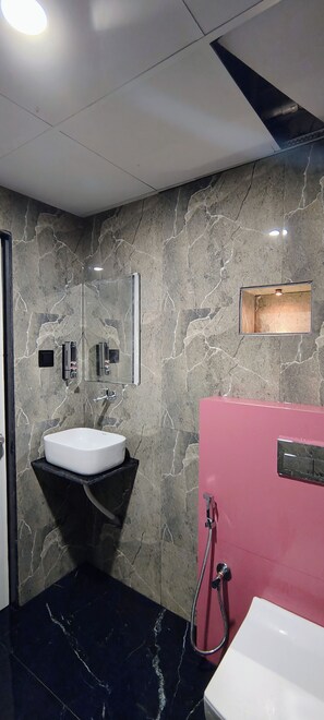 Superior Double Room, City View | Bathroom | Separate tub and shower, free toiletries, towels, toilet paper - Hotel Royal Manor-Rajkot (Rajkot)