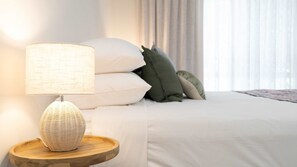 2 habitaciones, tabla de planchar con plancha, internet y ropa de cama 