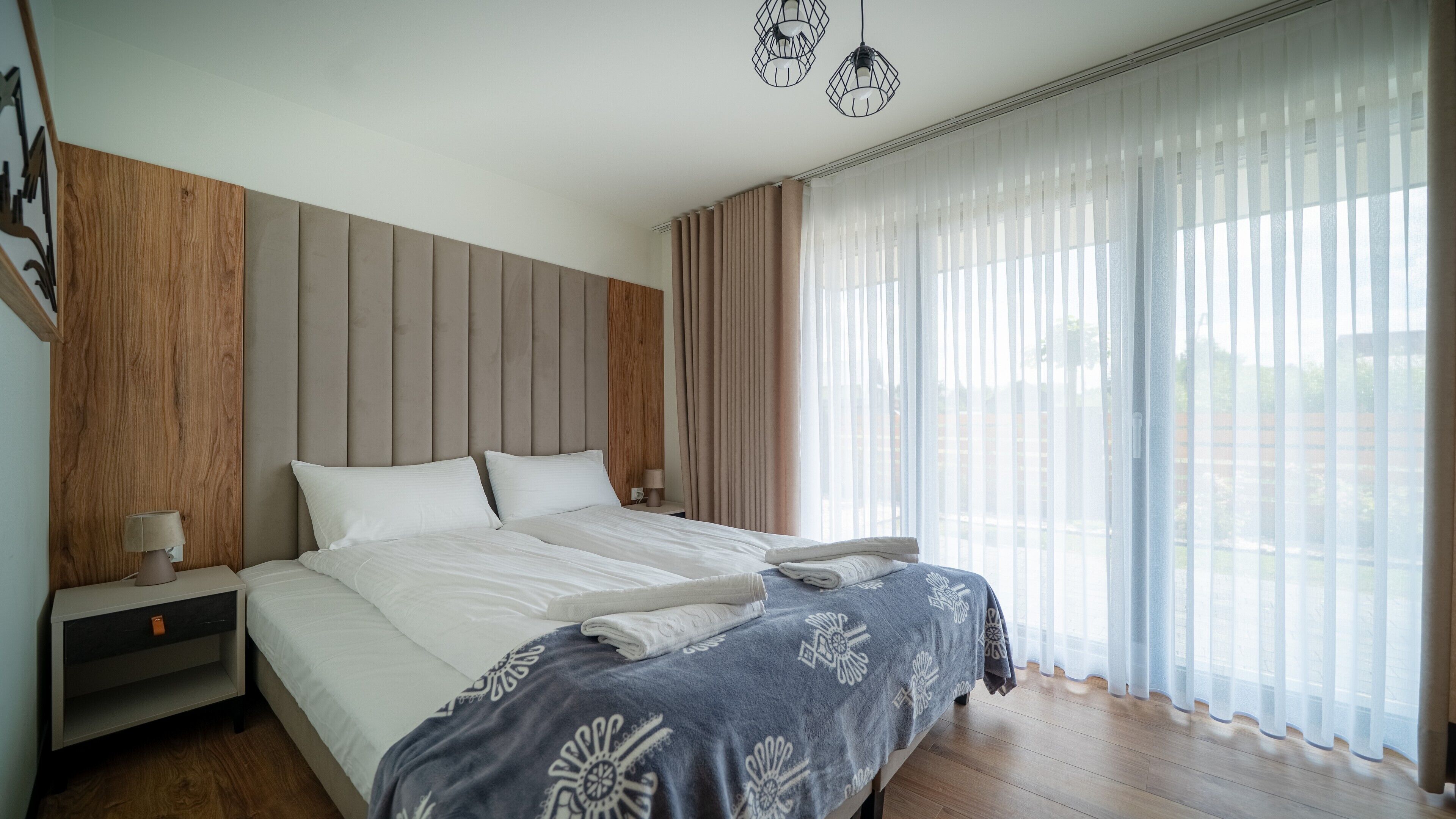 Apartment (P4) | Individually decorated, individually furnished, iron/ironing board