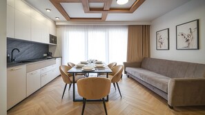 Apartment (P6) | Living area
