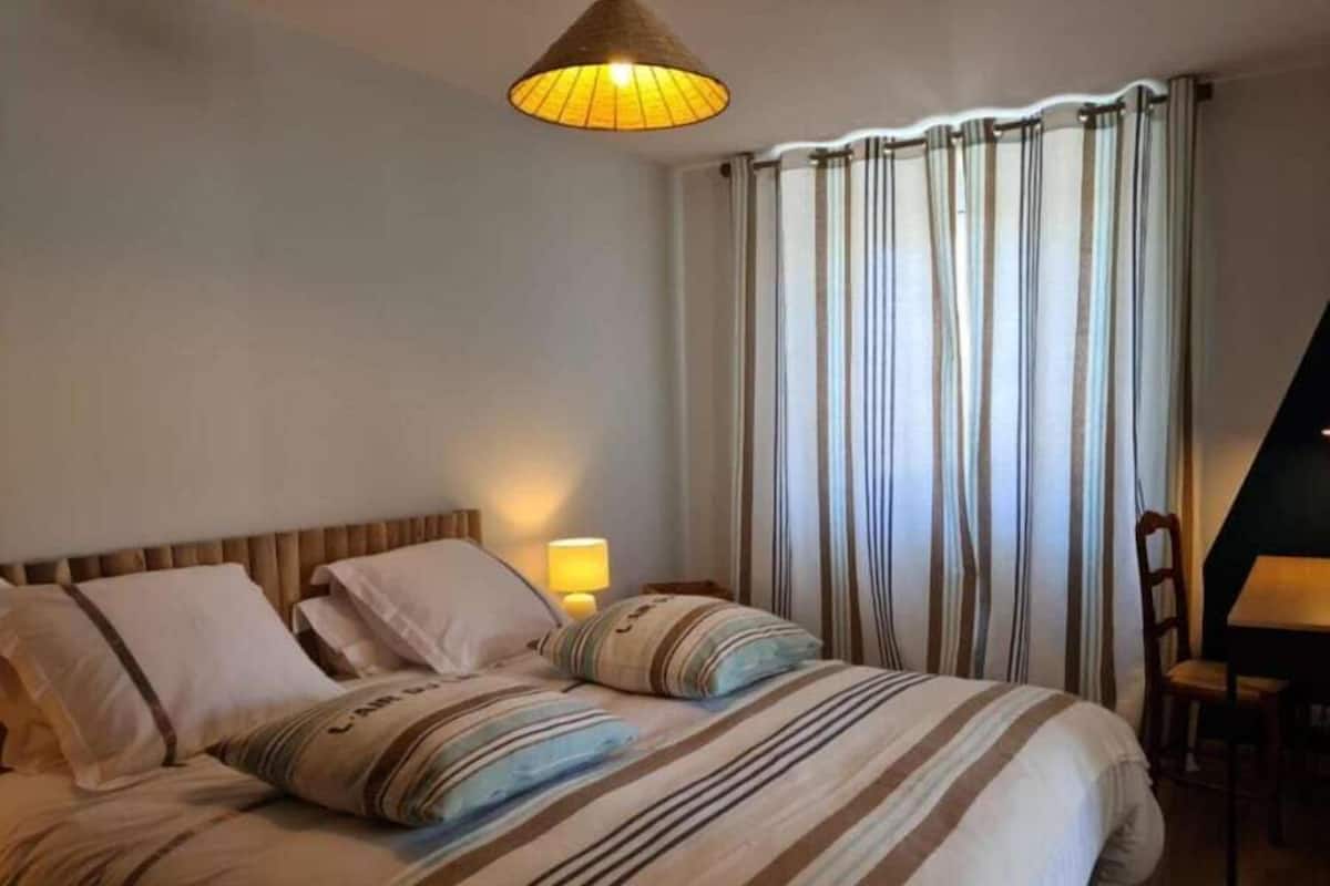 Comfort Room, Ensuite | Soundproofing, free WiFi