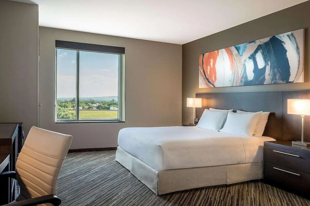Premium bedding, Select Comfort beds, minibar, in-room safe