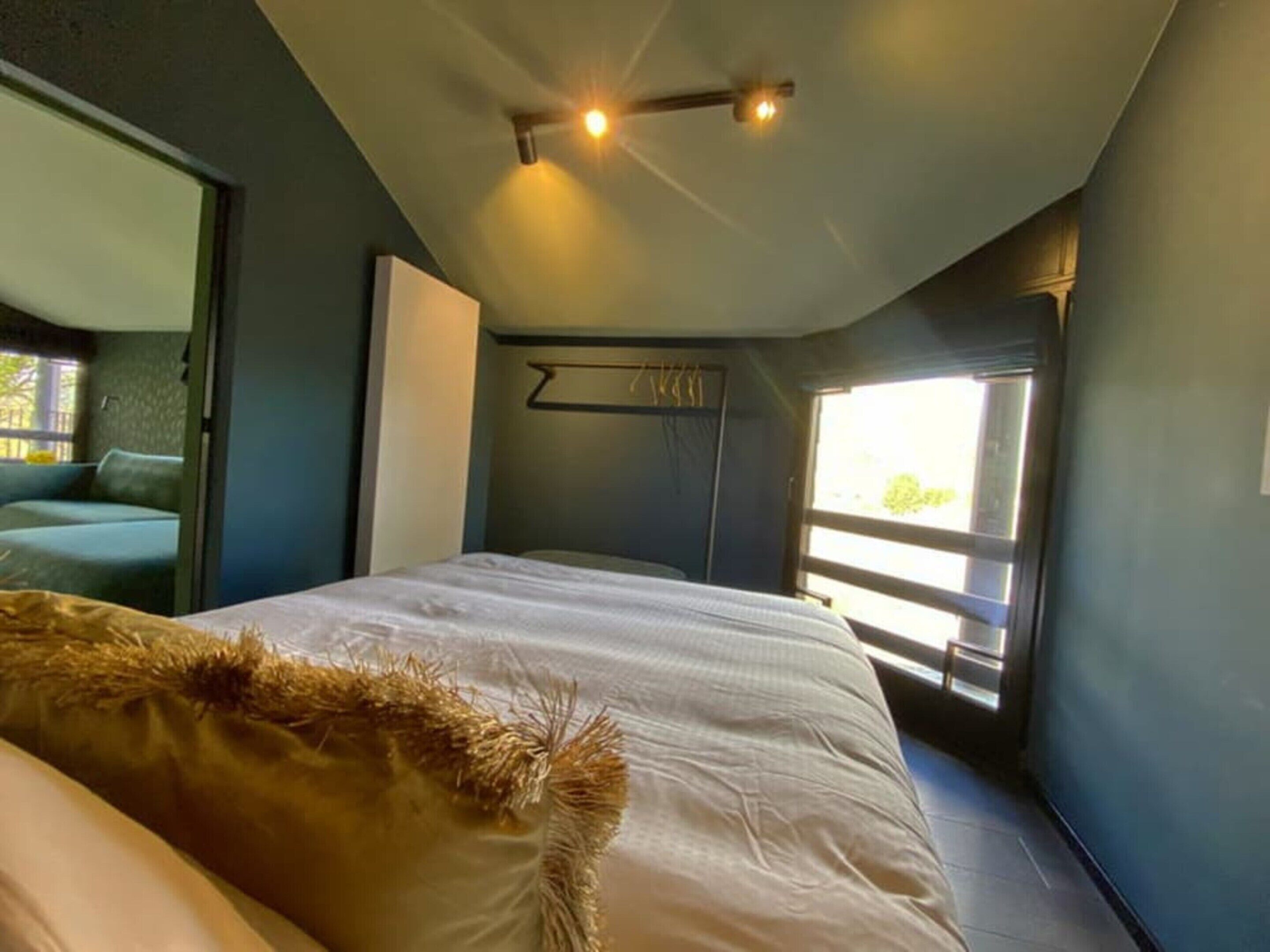 House | 2 bedrooms, individually furnished