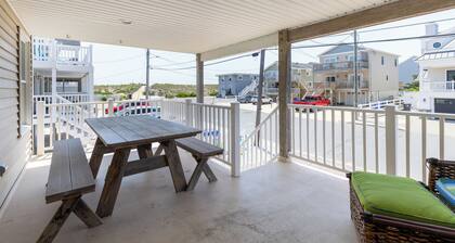 Beach Block in Beach Haven - 3 bedrooms + 2 full baths - Unit 1 of duplex